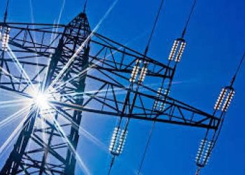 У Шосткинській громаді після негоди продовжують відновлювати електропостачання – Суми та область
