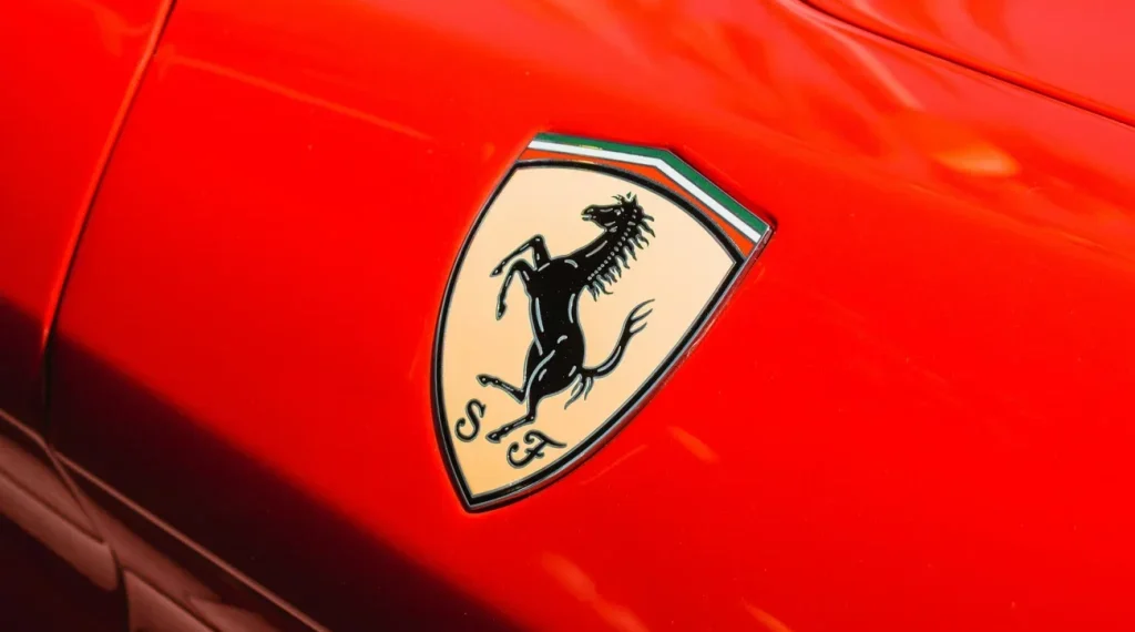 Знають одиниці. Що означає логотип Ferrari і чому на ньому є кінь – Автоновини