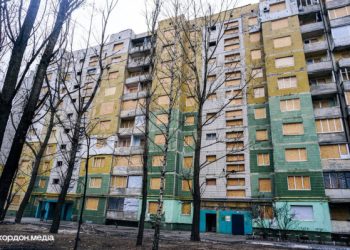 Як виглядає сумський двір через два тижні після удару «Іскандеру» – Суми та область