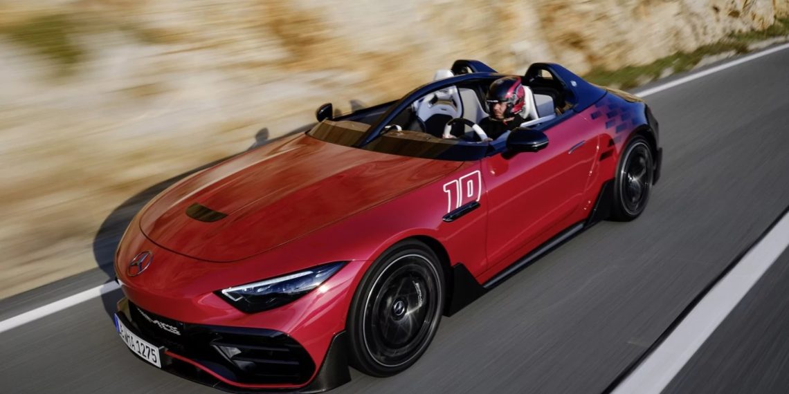 Mercedes-AMG представила дуже швидкий кабріолет з незвичайним кузовом – Автоновини