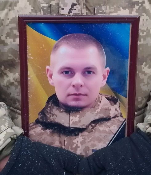 У Сумах попрощались із захисником Дмитром Шерстюком – Суми та область