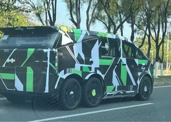 В Китаї тестують модульний літаючий автомобіль, що вийде у продаж у 2026 році – Автоновини