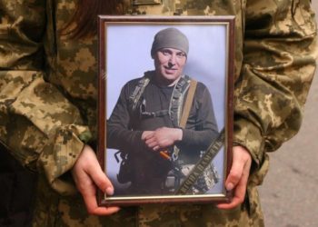 В Охтирці попрощалися з військовослужбовцем Іваном Кравченком – Суми та область