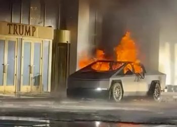 Біля готелю Трампа у Лас-Вегасі вибухнув Tesla Cybertruck (ВІДЕО) – Автоновини