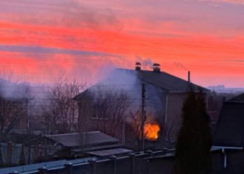 Будинок у Сумах пошкоджено уламками “Шахеда” – Суми та область