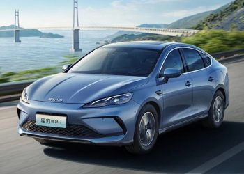 BYD представила доступний седан із запасом ходу 2000 км – Автоновини