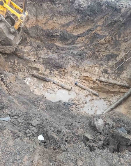 Як виглядала водомережа в с. Піщаному після падіння ворожого безпілотника – Суми та область