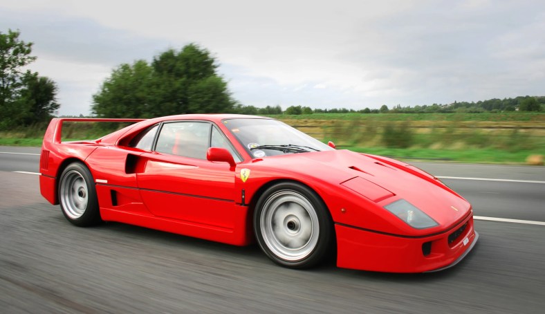 Це зображення має порожній атрибут alt; ім'я файлу f40_ferrari_20090509-scaled.webp