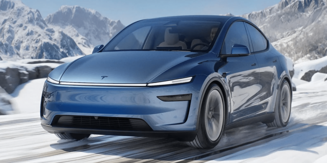 Оновлену Tesla Model Y показали наживо – Автоновини