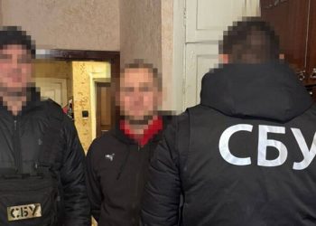 Поставляли в РФ микрочипы для ракет и БпЛА: в Одесской области и еще в двух областях разоблачили предприятия