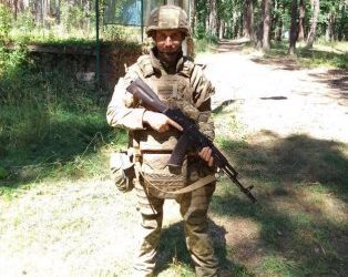 У Боромлянській громаді попрощаються із захисником Миколою Шарковим – Суми та область