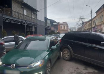 У Сумах сталася ДТП біля універмагу “Київ” – Суми та область