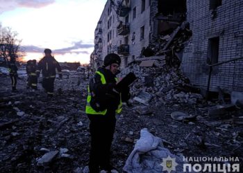 У Свесі після удару КАБів – пʼятеро поранених, з них двоє дворічних дітей – Суми та область