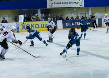 ХК «Кременчук» вдруге переміг херсонський «Дніпро» (відео) • Хокей •