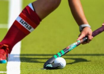 Хокеїстки та хокеїсти Сумщини стартували у чемпіонатах України – Суми та область