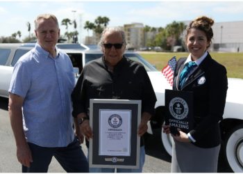 Найдовший в світі автомобіль має 26 коліс і може вмістити 75 пасажирів (ФОТО) – Автоновини