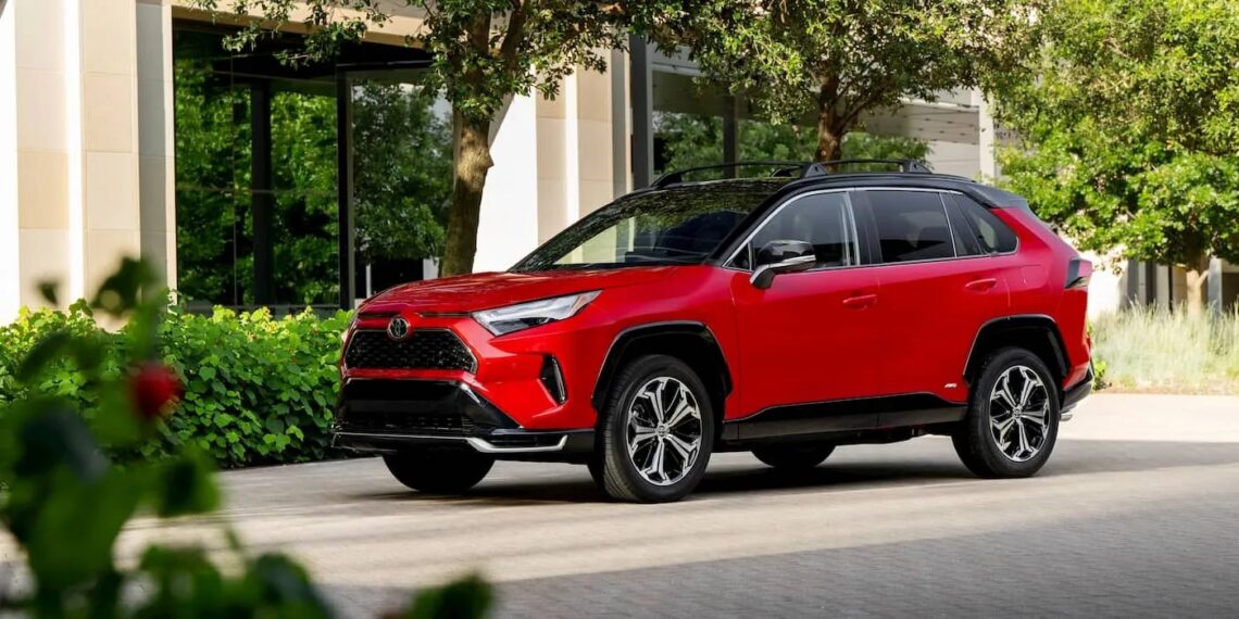 Toyota готує електричну версію популярного RAV4 – Автоновини