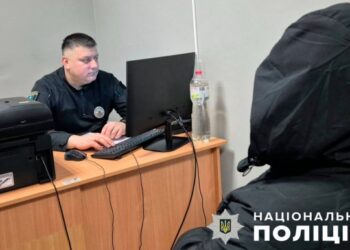 У Липовій Долині жінка в магазині пограбувала  чоловіка | Суми та область