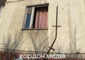 У Сумах в одній із пошкоджених вибуховою хвилею квартир знайшли померлу жінку | Суми та область