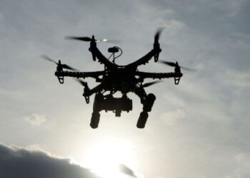 У Великописарівській громаді ворожий дрон розкидав вибухівку – Суми та область