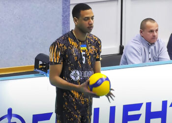 Волейбольна «Решетилівка» програла «Еппіцентру-Подоляни» • Волейбол •