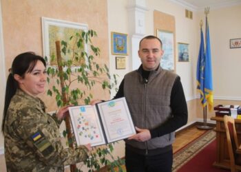 Голова Сумської облради Олексій Романько відзначив захисниць кордону Сумщини | Суми та область