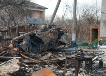 “Хата ходуном ходить і вікна тремтять”: як виживають під обстрілами жителі Хотіні | Суми та область