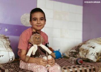 Лікарня, опікуни та переїзд: як склалося життя маленької Варі, яка втратила маму | Суми та область