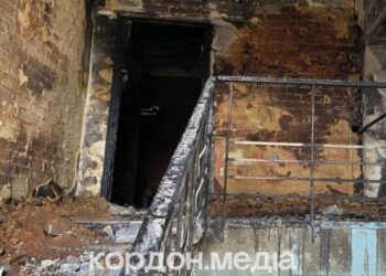 Наслідки нічної ворожої атаки по  дитячій лікарні у Сумах | Суми та область