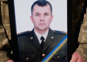 Роменська громада попрощалася із  захисником Олексієм Костенком | Суми та область