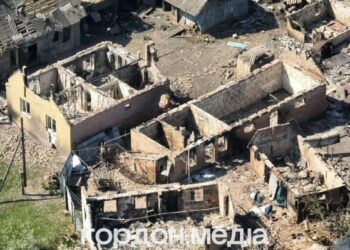 9 будинків згоріли сьогодні внаслідок ворожих обстрілів у Миропільській громаді | Суми та область