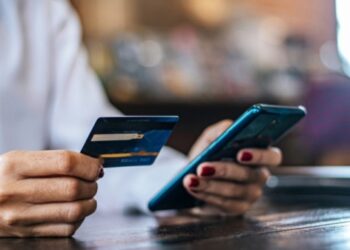 Дві сумчанки віддали шахраям по 190 та 150 тисяч, сподіваючись на легкий заробіток | Суми та область