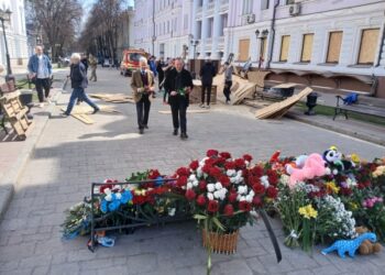 Представники Міністерства культури побували на місці ракетного удару в Сумах | Суми та область