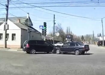 У Сумах сталася ДТП на перехресті | Суми та область