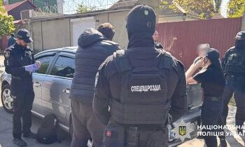 70 тисяч доларів США задля уникнення мобілізації: у Миколаєві поліцейські затримали підозрюваних у вимаганні » Миколаївський Оглядач