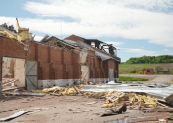 Наслідки атаки російських безпілотників по підприємству у Стецьківці | Суми та область