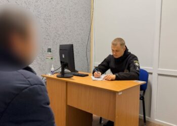 Привласнення понад 800 тис грн бюджетних коштів під час ремонту НВК  – підозрюється директор ТОВ | Суми та область