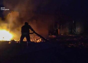 Рятувальники ліквідували пожежі після ударів по Білопільщині | Суми та область