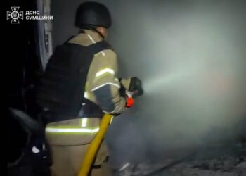 Рятувальники ліквідували пожежі після ворожих ударів на Білопільщині | Суми та область