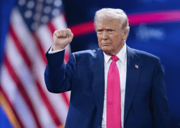 Трамп пообіцяв Україні більше, ніж уявляє Путін | Політика