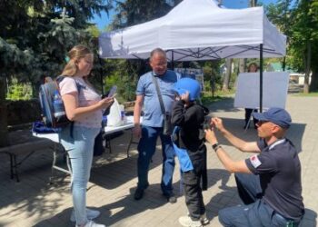 У Миколаєві дорослі і діти вчились розпізнавати вибухонебезпечні предмети » Миколаївський Оглядач