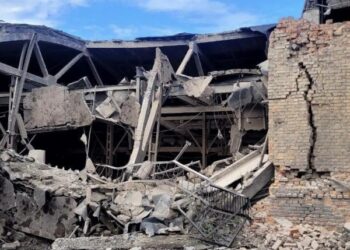 У Сумах після ракетного удару шестеро людей – у лікарні, двоє з них у реанімації | Суми та область