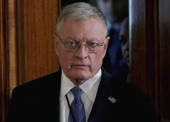 У Трампа заявили, що переговори з рф можливі лише після припинення вогню | Політика