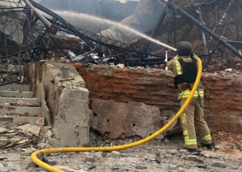 Відомо про шістьох поранених внаслідок удару по передмістю Сум | Суми та область