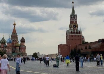 Захід має дати Кремлю сигнал про надто високу ціну агресії | Політика