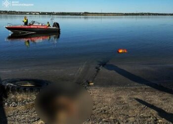 27 червня у Миколаєві рятувальники виявили у воді тіло чоловіка » Миколаївський Оглядач
