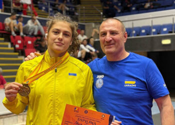 Троє борців з Полтавщини перемогли на міжнародному турнірі в Румунії • Вільна боротьба •