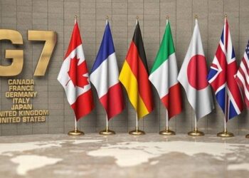 Зеленський на полях саміту G7 розповів про масований російський обстріл