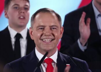 Навроцький заявив, що збирається зустрітися із Зеленським в Україні