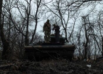 Росія посилює наступ одразу на двох ділянках фронту | Політика